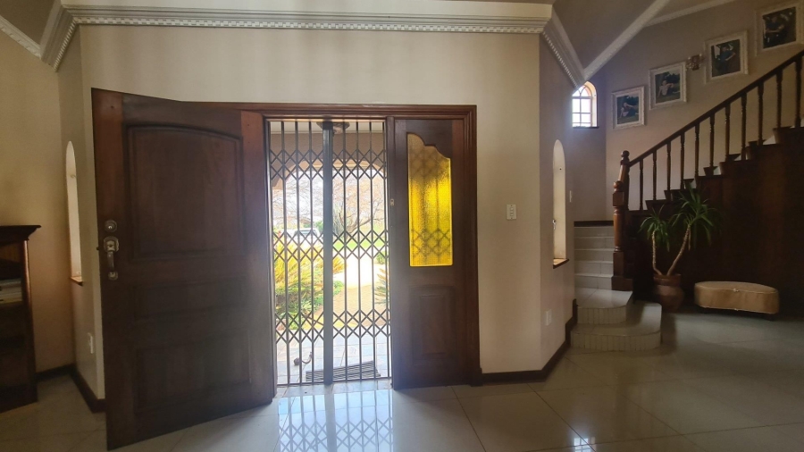 5 Bedroom Property for Sale in Wilgeboom A H North West